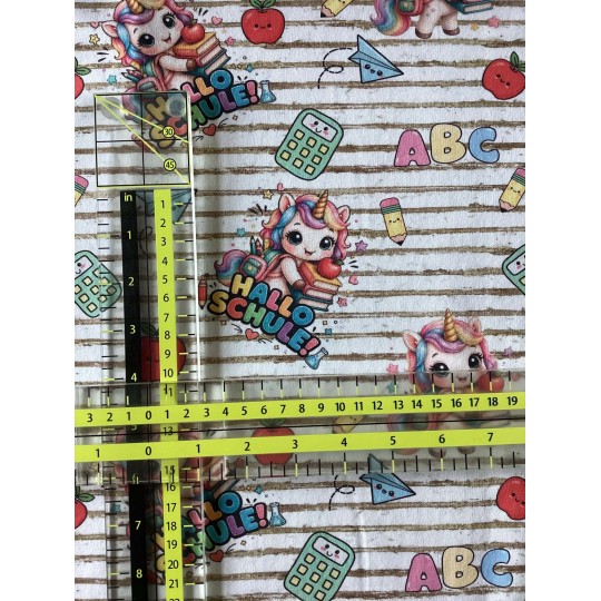 1m Coupon French Terry Sommersweat Einhorn Schule ABC Weiß Beige Bunt–240 g/m² – 145 cm – Eigenproduktion