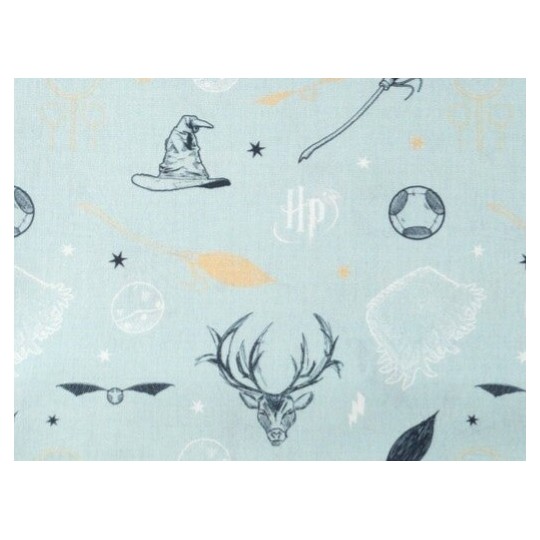 Lizenz Baumwolle Harry Potter Magie Items,  Zauberer Hogwards Monogramm Eisblau Meterware PATCHWORK KINDERSTOFF