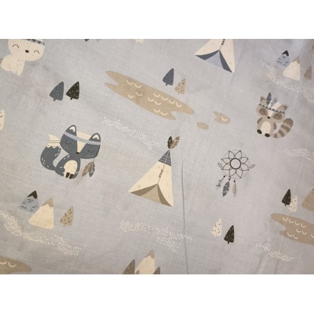 Baumwolle Webware Tipi Bär Traumfänger Stoff Meterware 160 cm – Boho Kinderzimmer Grau – 130 g/m² Deko & Kleidung