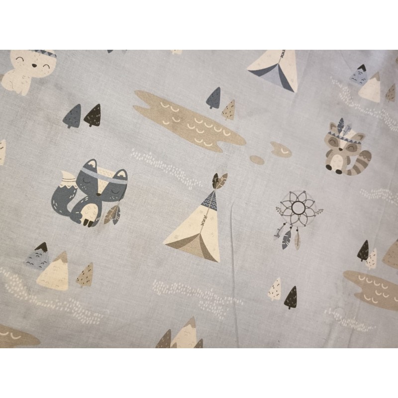 Baumwolle Webware Tipi Bär Traumfänger Stoff Meterware 160 cm – Boho Kinderzimmer Grau – 130 g/m² Deko & Kleidung