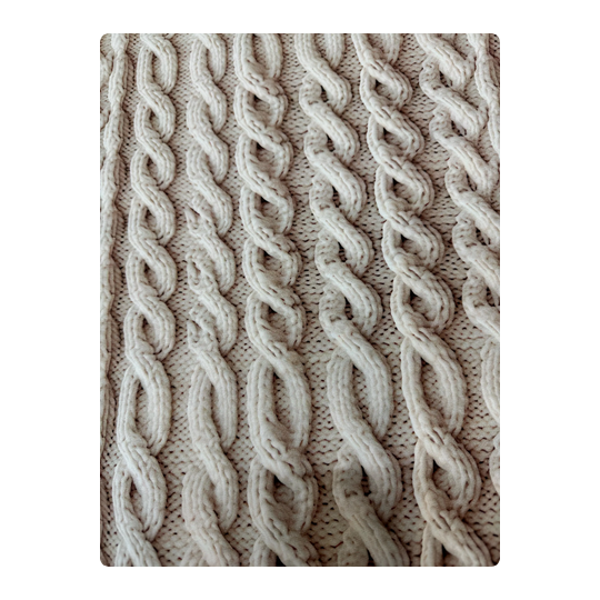 French Terry Sommersweat Zopfstrick Muster 145 cm – Strickoptik Beige – 240 g/m² – Eigenproduktion